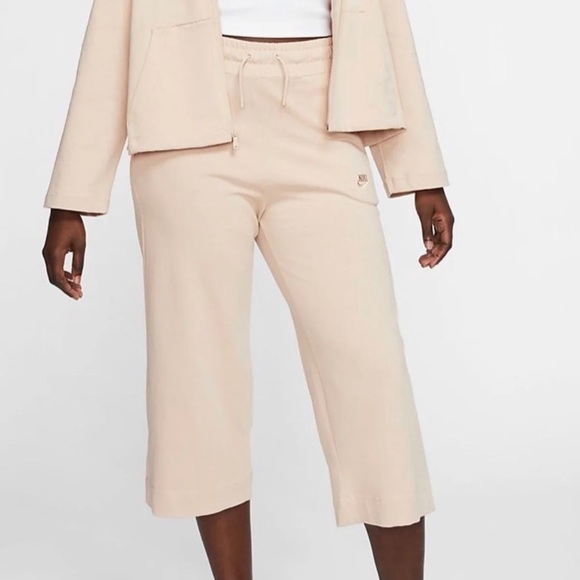 nike women's jersey capris